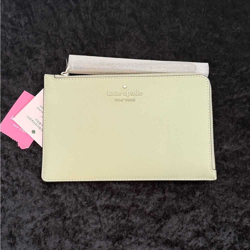 New Kate Spade Lucy Medium L-zip wristlet in sage